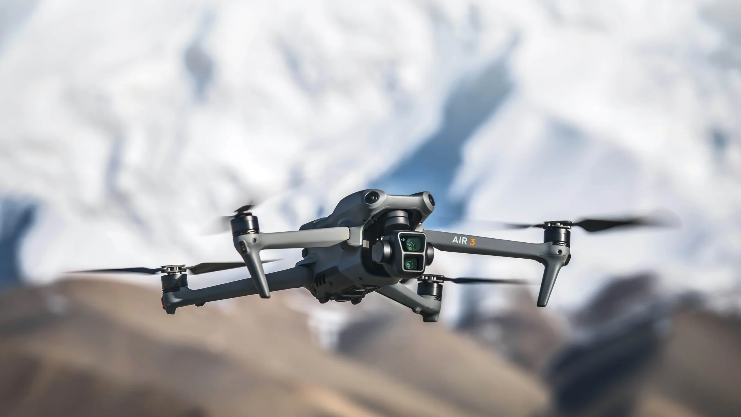 Dron DJI Air 3