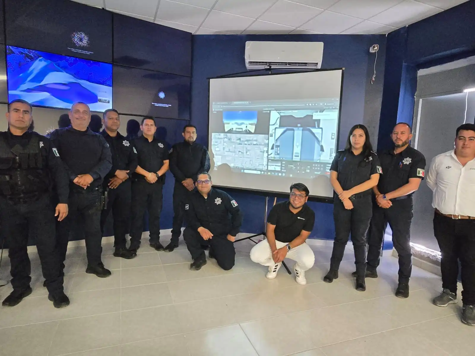 imagen de las personas que participaron en la capacitación sobre el Dock 2