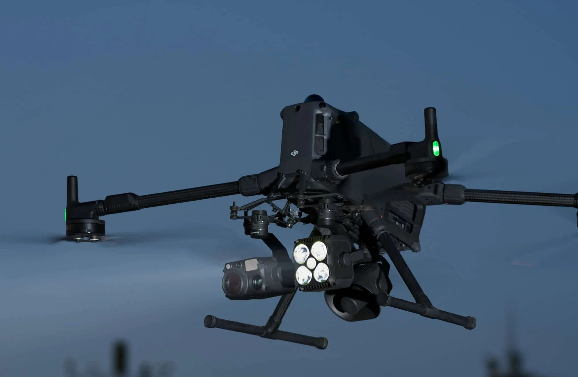 DJI Matrice 400